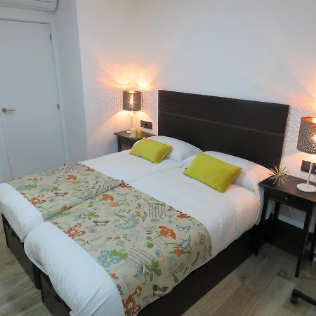 Living Sevilla Apartments Hercules Exterior photo