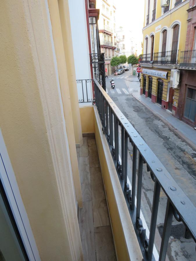 Living Sevilla Apartments Hercules Exterior photo