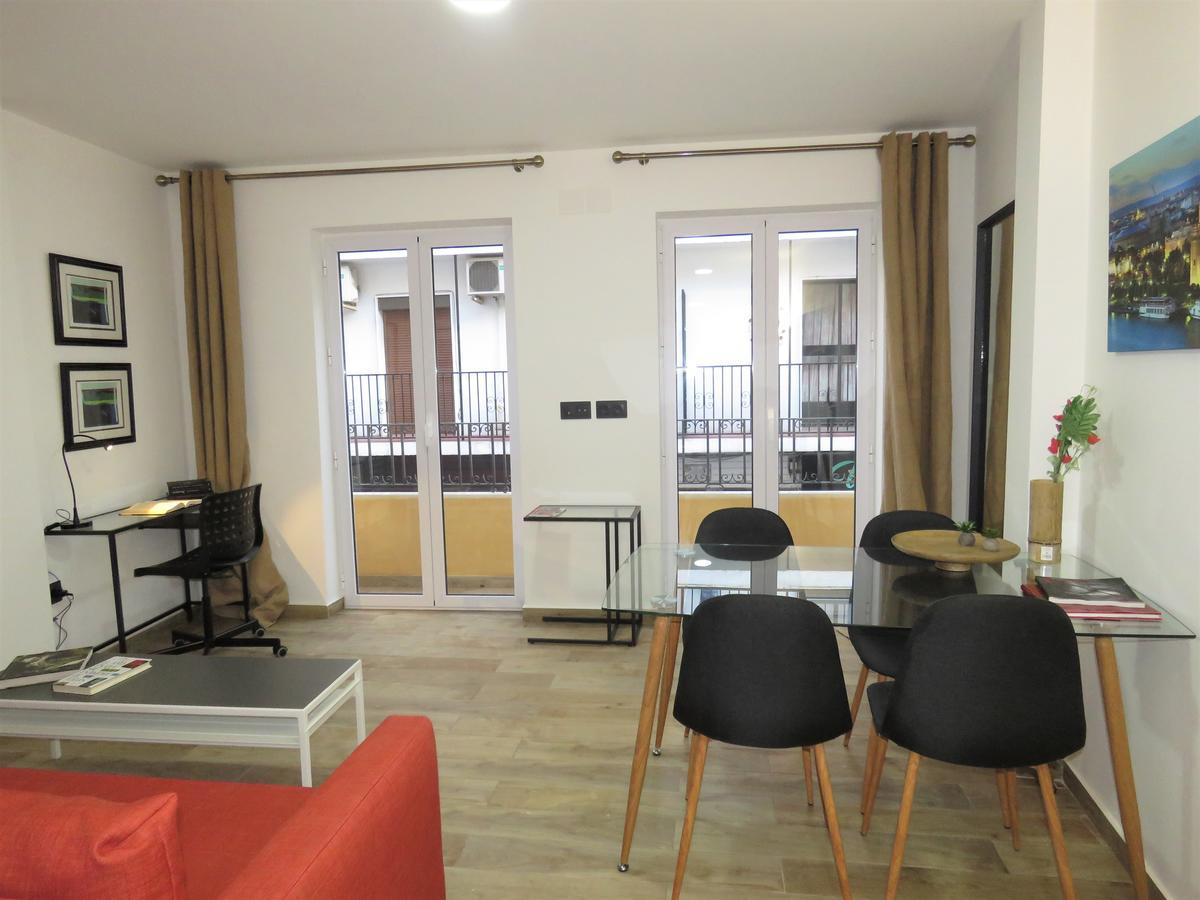 Living Sevilla Apartments Hercules Exterior photo